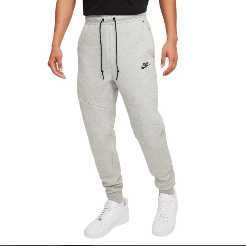 Nike Men's Light Gray Sweatpants with Black Logo